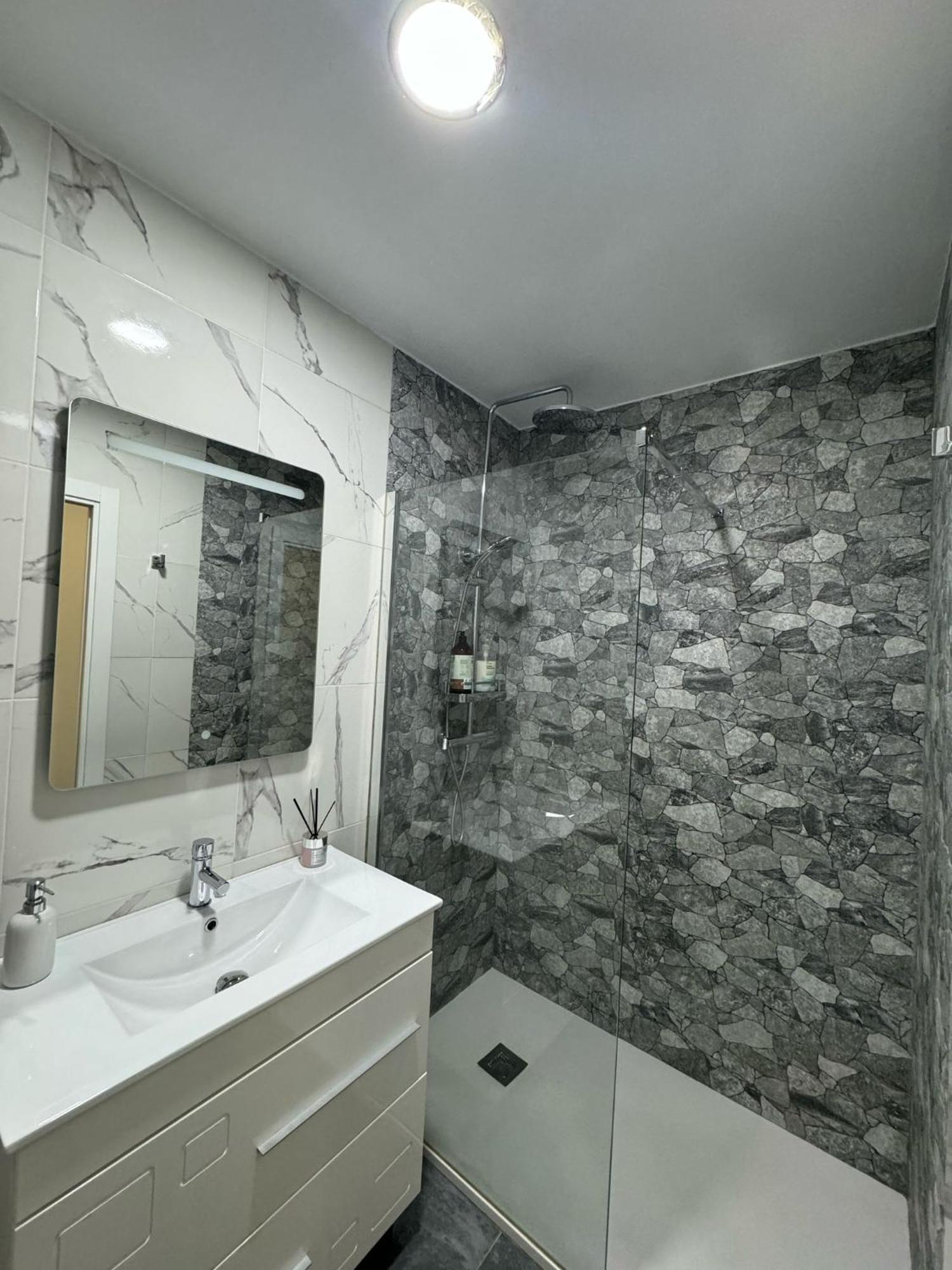Piso Nuevo A 10 Minutos De San Sebastian Apartment Lasarte Oria Luaran gambar